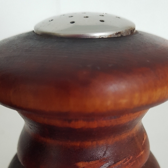 1960s Baribocraft Wood Salt Shaker and Pepper Mill - Picture 4 of 8